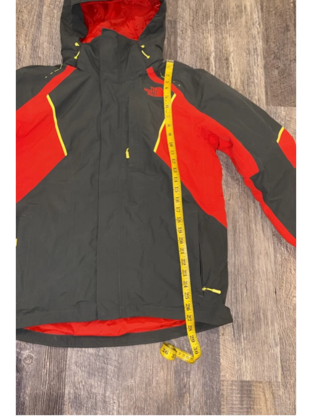 The North Face 3-in-1 HyVent Ski Snow Jacket Coat Mens Medium Black Red